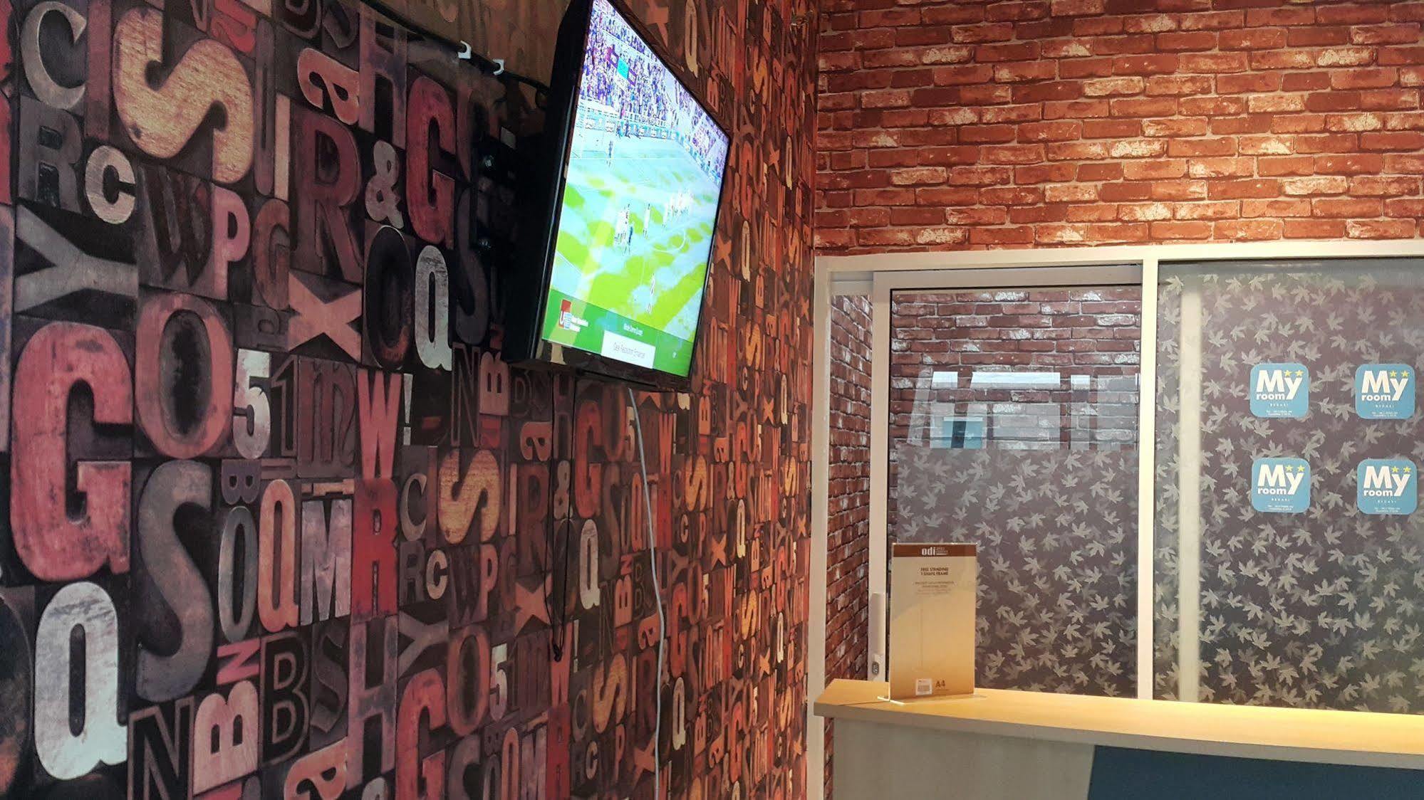 Myrooms Bekasi Exterior photo
